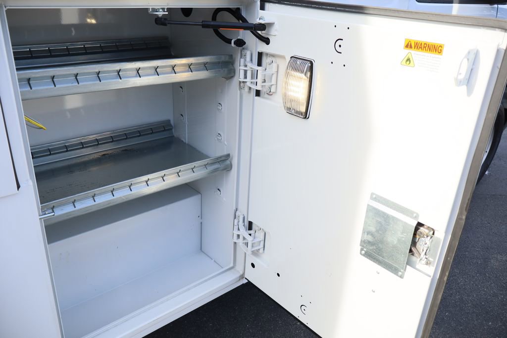 Used 2023 GMC Savana 3500 w/ Power Convenience Package image 27