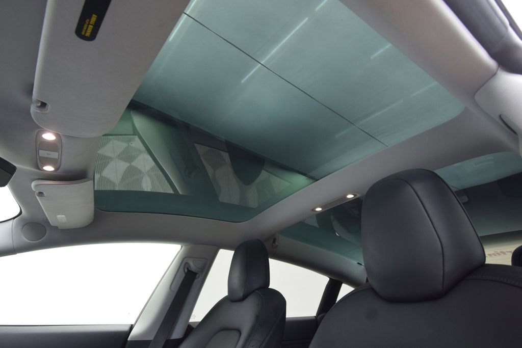 Used 2018 Tesla Model 3 Long Range image 17