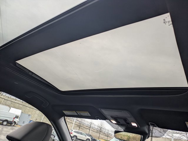 Used 2025 Honda Pilot TrailSport image 19