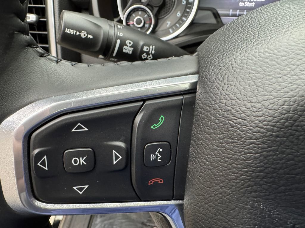 Used 2023 RAM 1500 Laramie AWD/4WD image 16