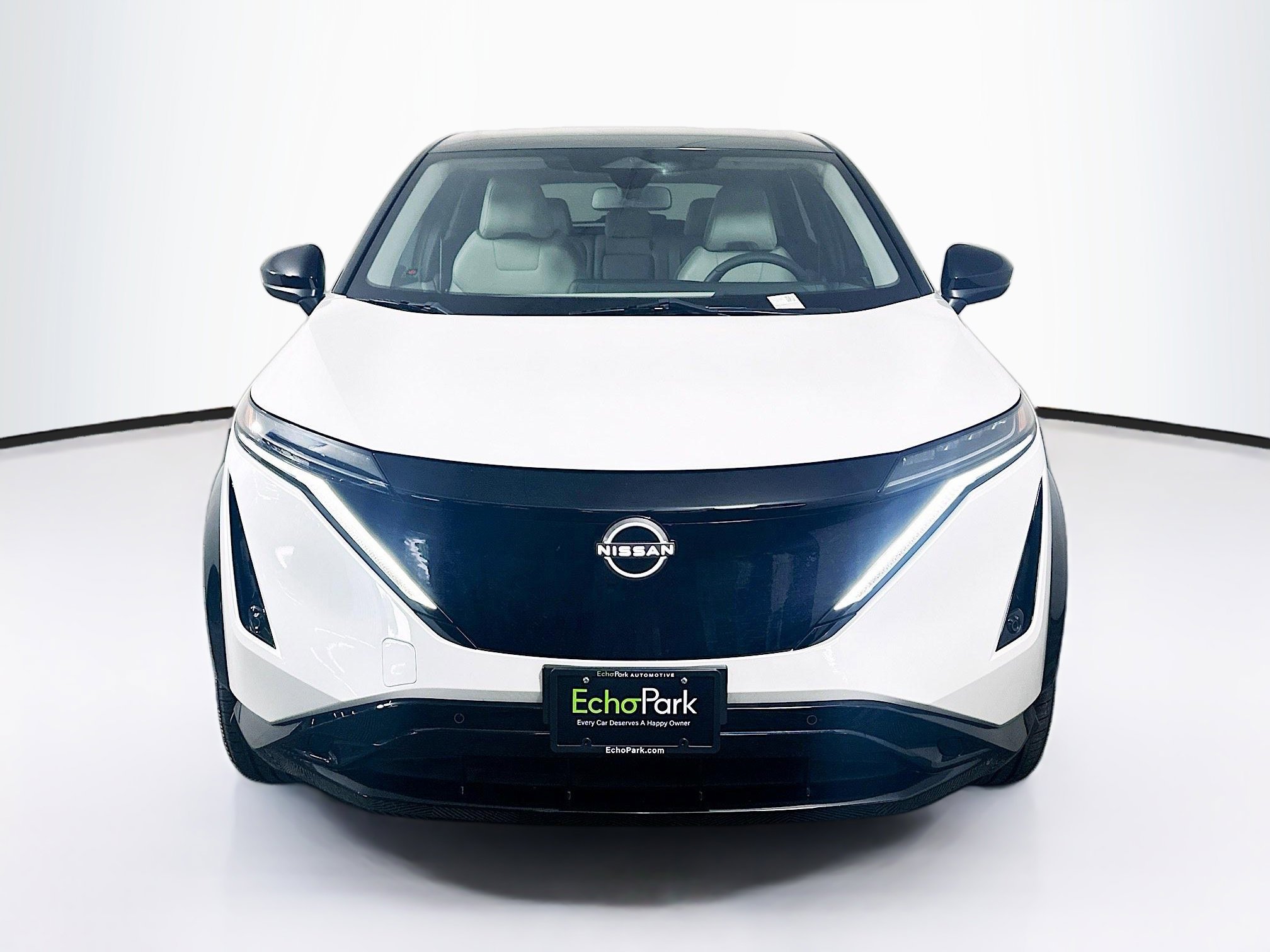 Used 2023 Nissan Ariya FWD image 2