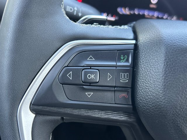 Used 2024 Jeep Grand Cherokee Altitude AWD/4WD image 20