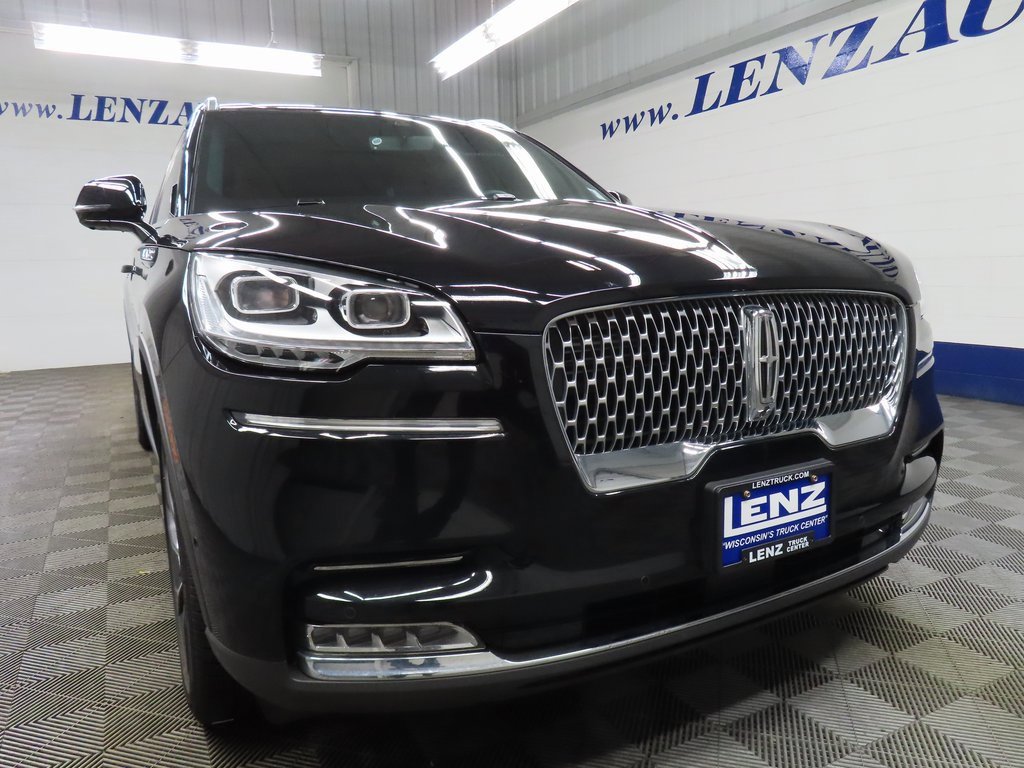 Used 2023 Lincoln Aviator Reserve w/ Equipment Group 201A image 3