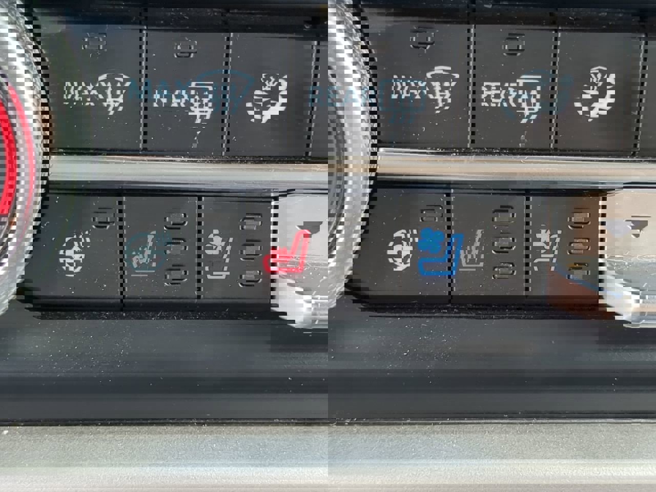 Used 2024 Ford Expedition Limited image 25