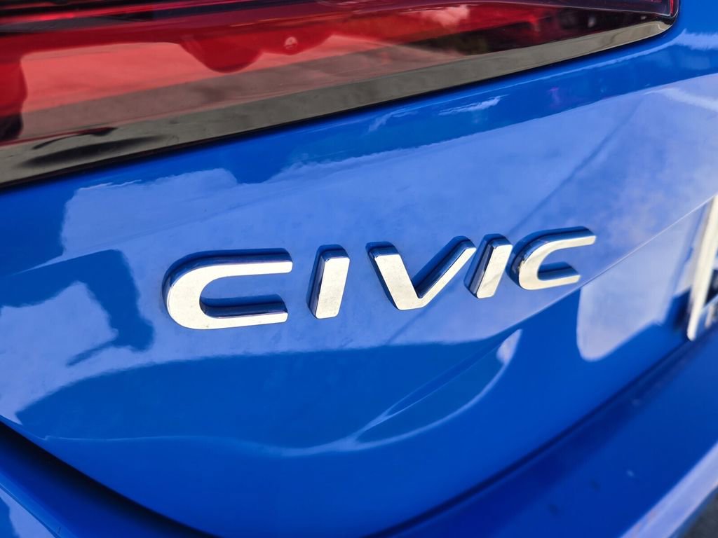 Used 2025 Honda Civic Sport image 13