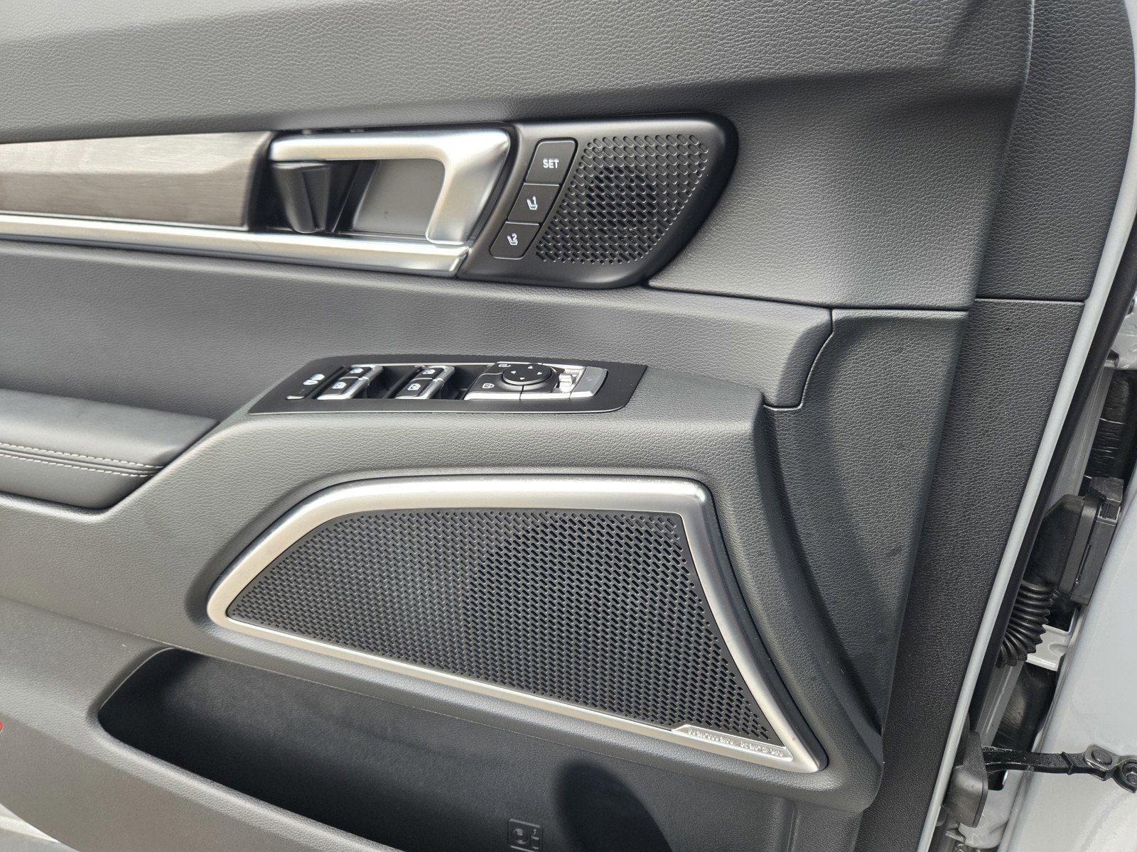 Used 2025 Kia Telluride SX Prestige X-Line image 16