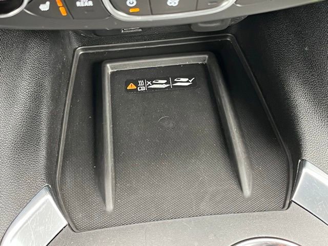 Used 2022 Chevrolet Traverse LT w/ LT Premium Package image 41