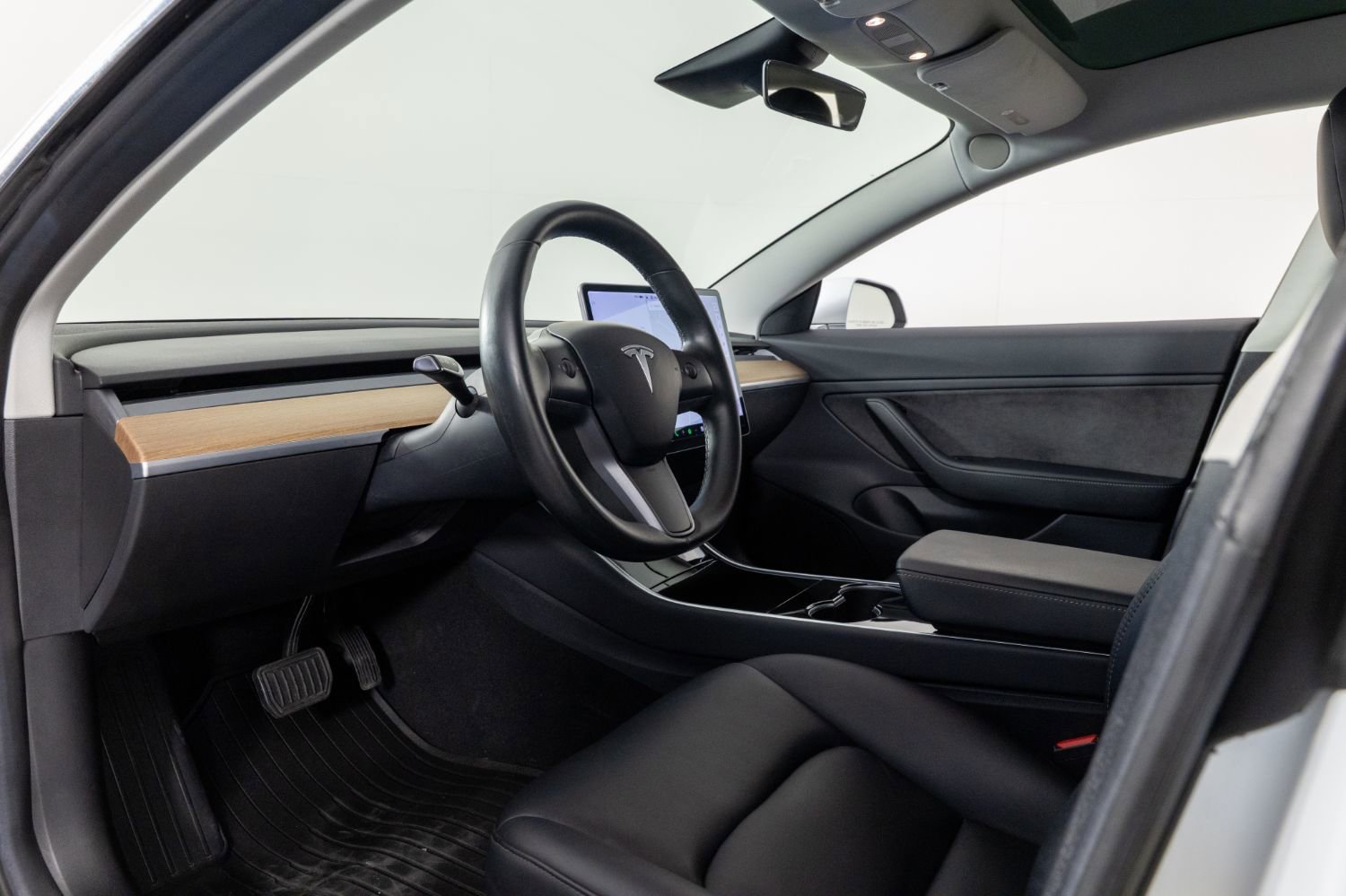 Used 2018 Tesla Model 3 Long Range image 13