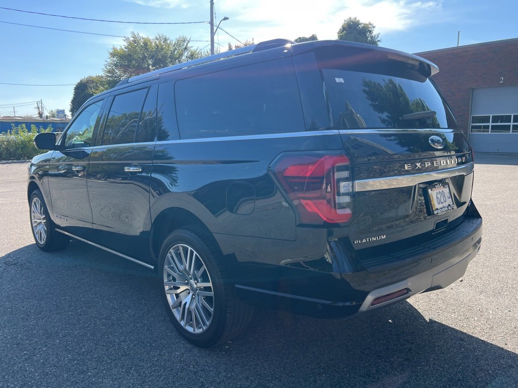 Used 2024 Ford Expedition Max Platinum image 3