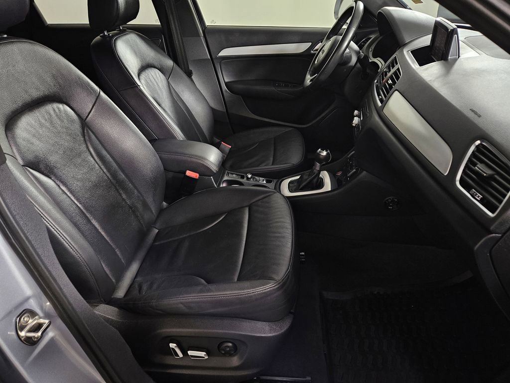 Used 2018 Audi Q3 2.0T Premium image 29