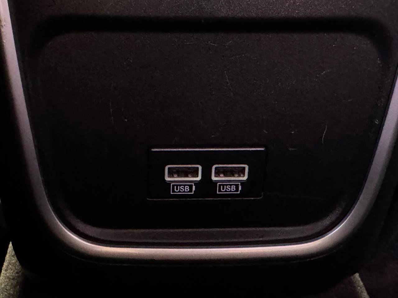 Used 2018 Dodge Charger SXT RWD image 34