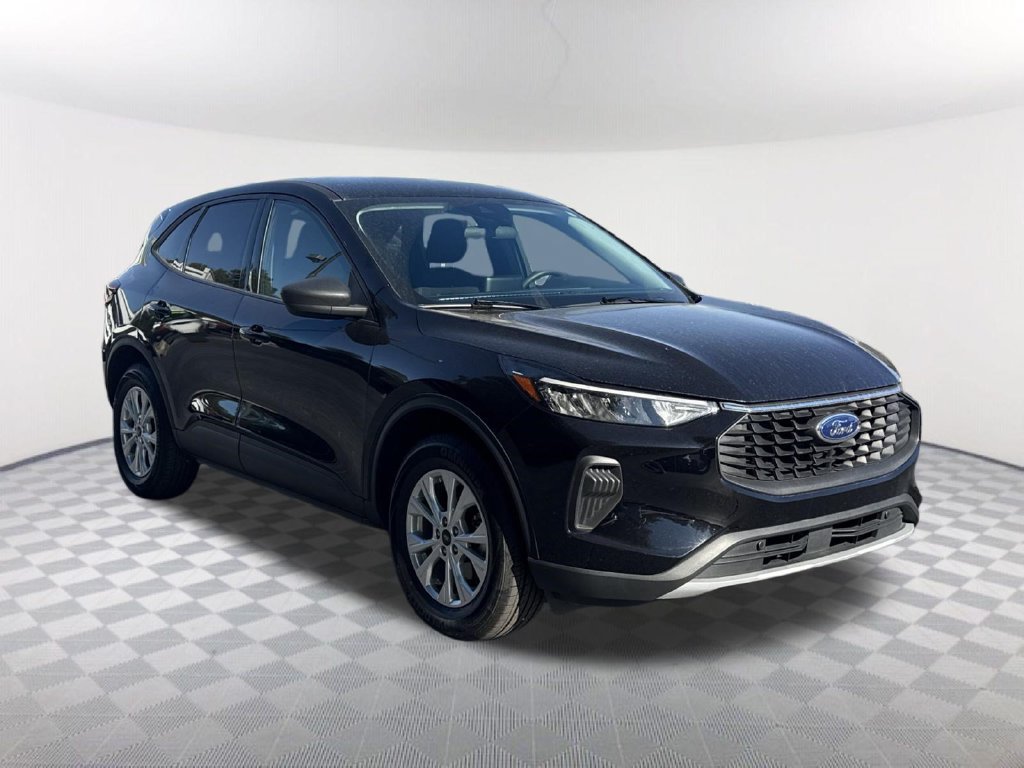 Used 2025 Ford Escape Active AWD/4WD image 3