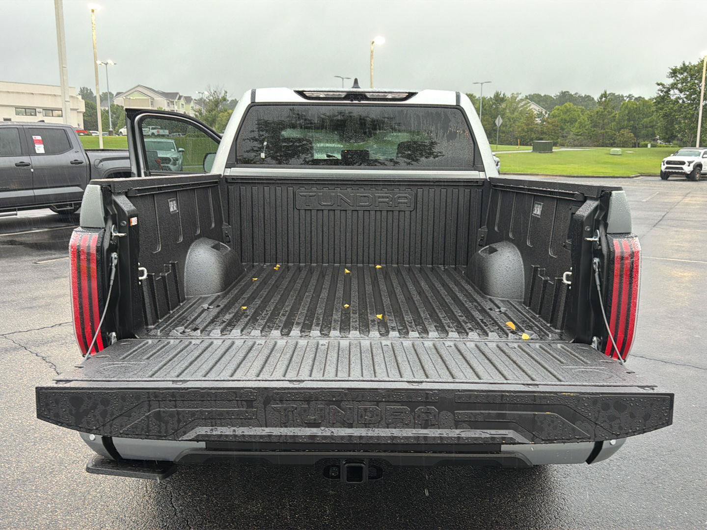 New 2026 Toyota Tundra Limited AWD/4WD image 32