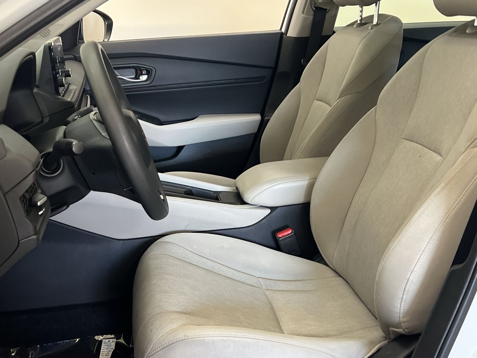 Used 2023 Honda Accord EX image 12