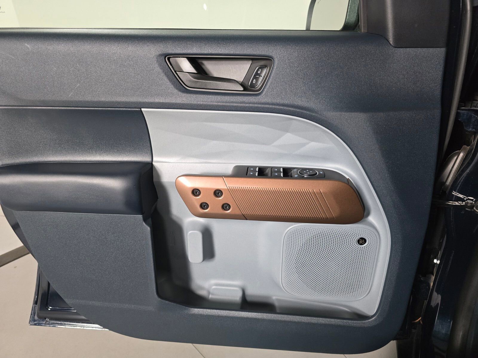 Used 2023 Ford Maverick Lariat w/ Lariat Luxury Package image 31