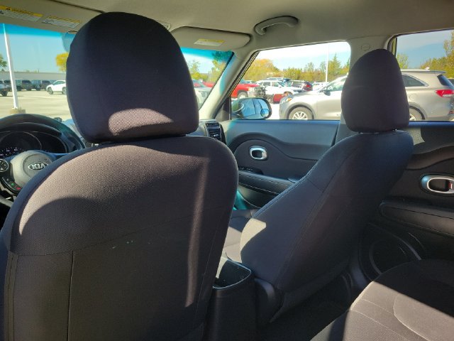 Used 2015 Kia Soul FWD image 9