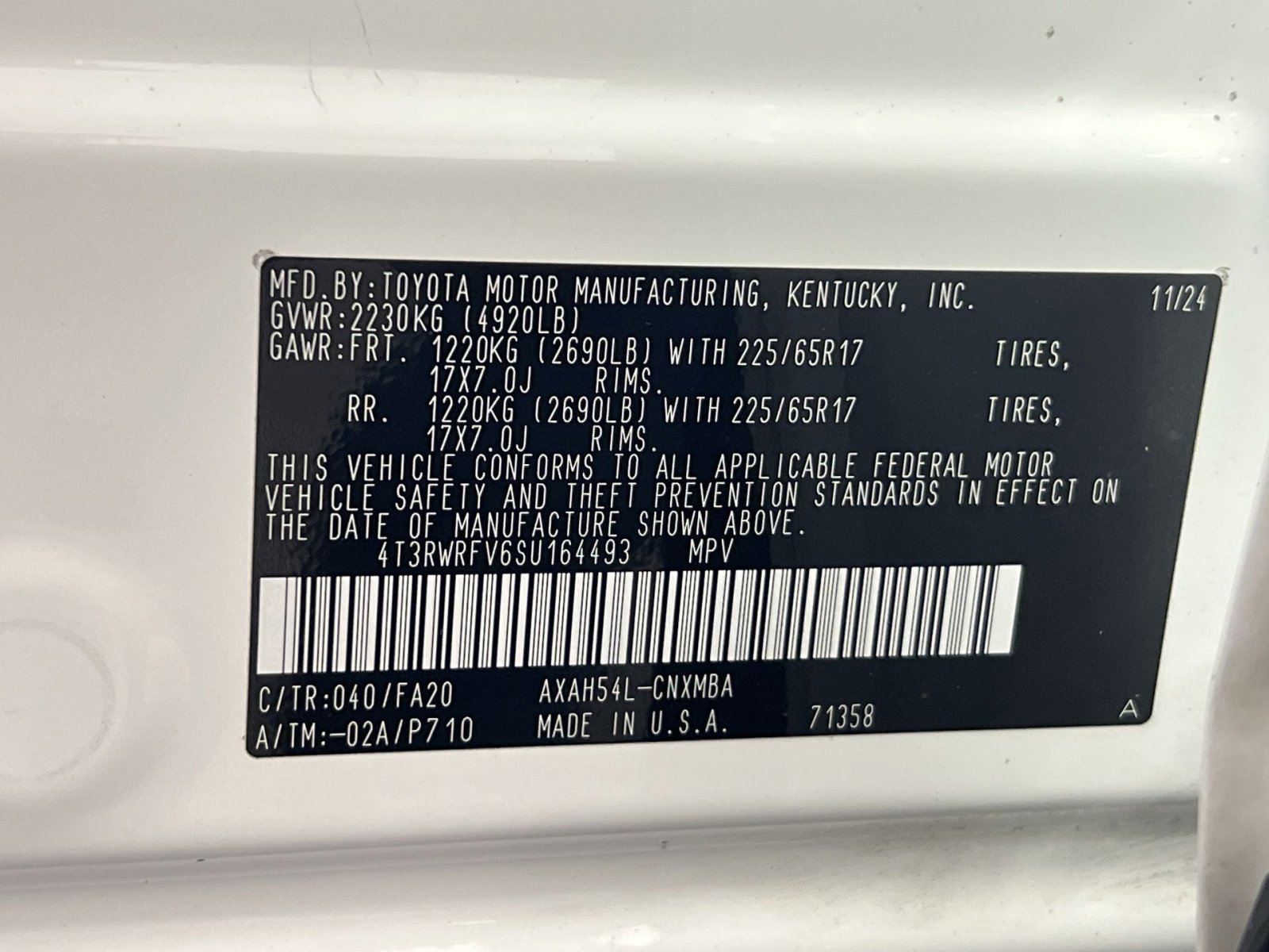 Used 2025 Toyota RAV4 XLE AWD/4WD image 31
