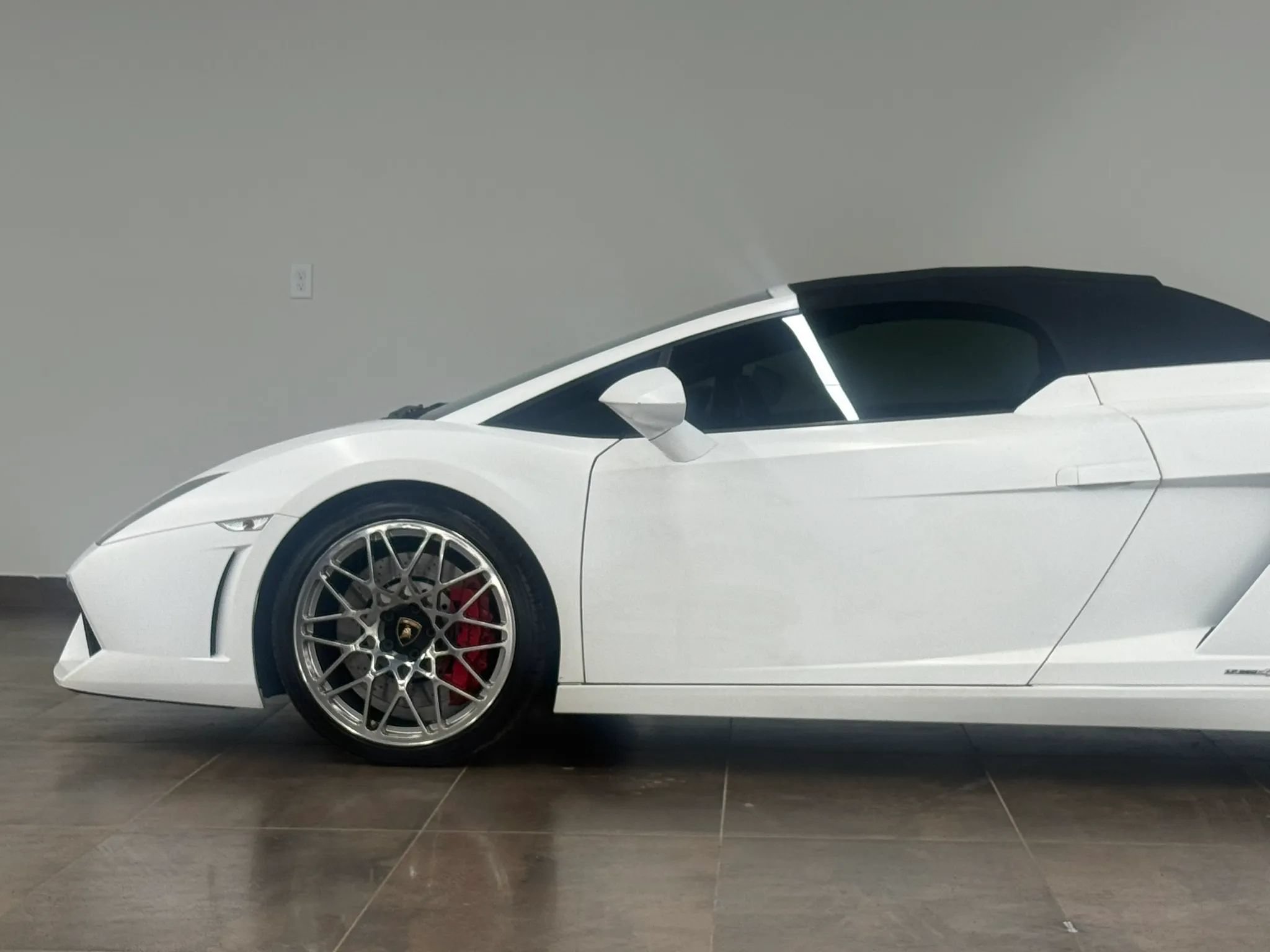 Used 2010 Lamborghini Gallardo LP 560-4 AWD/4WD image 5
