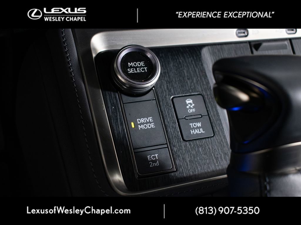 Used 2025 Lexus GX 550 w/ Accessory Package (2T) AWD/4WD image 44