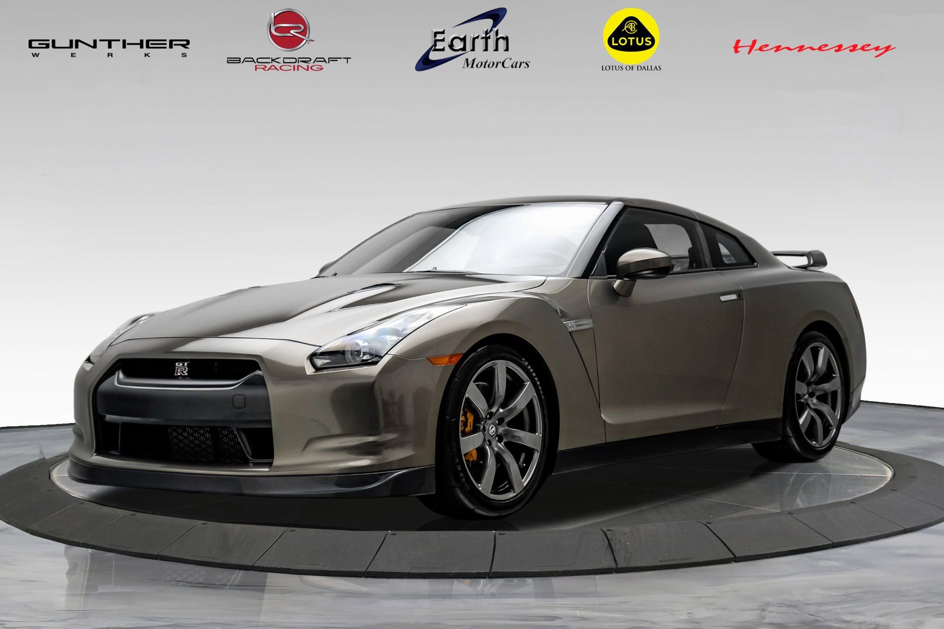 Used 2009 Nissan GT-R Premium image 1