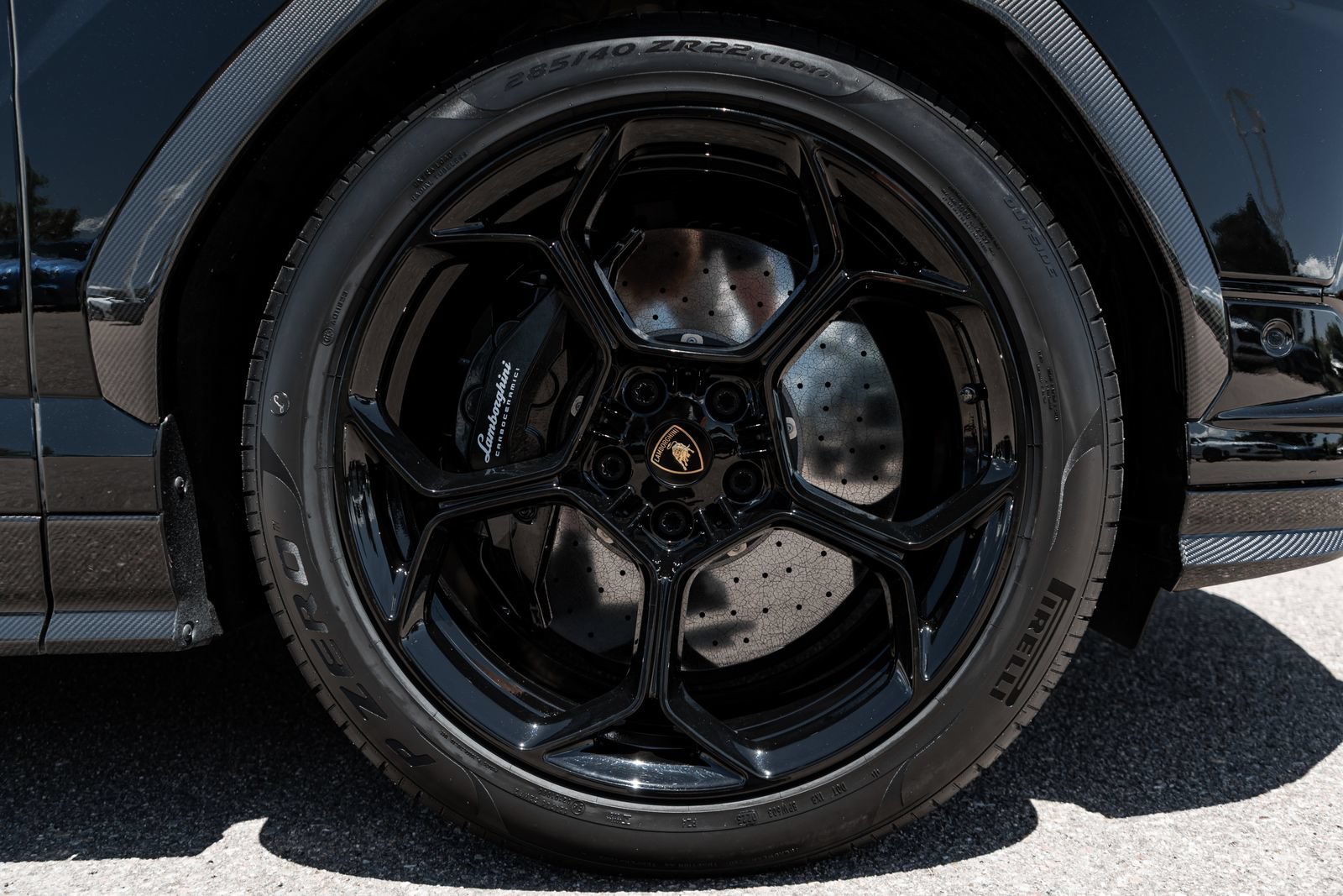 Used 2023 Lamborghini Urus Performante AWD/4WD image 16