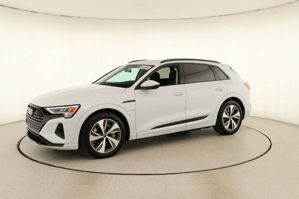 Certified 2024 Audi Q8 e-tron Premium Plus AWD/4WD image 13