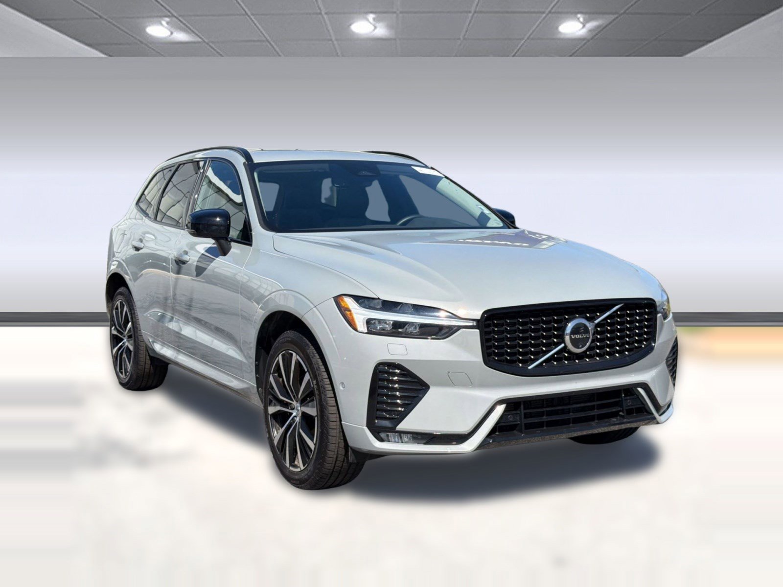 Certified 2024 Volvo XC60 B5 Plus w/ Climate Package image 7