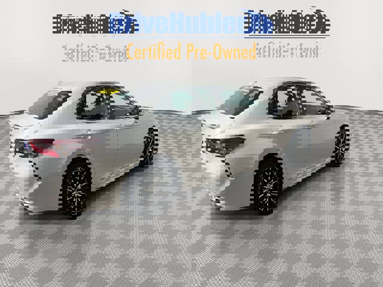 Used 2023 Toyota Camry SE image 6