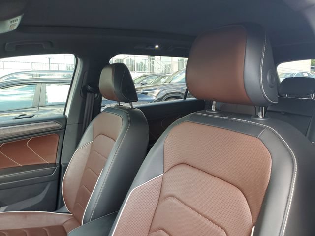 Certified 2024 Volkswagen Tiguan SEL R-Line AWD/4WD image 16