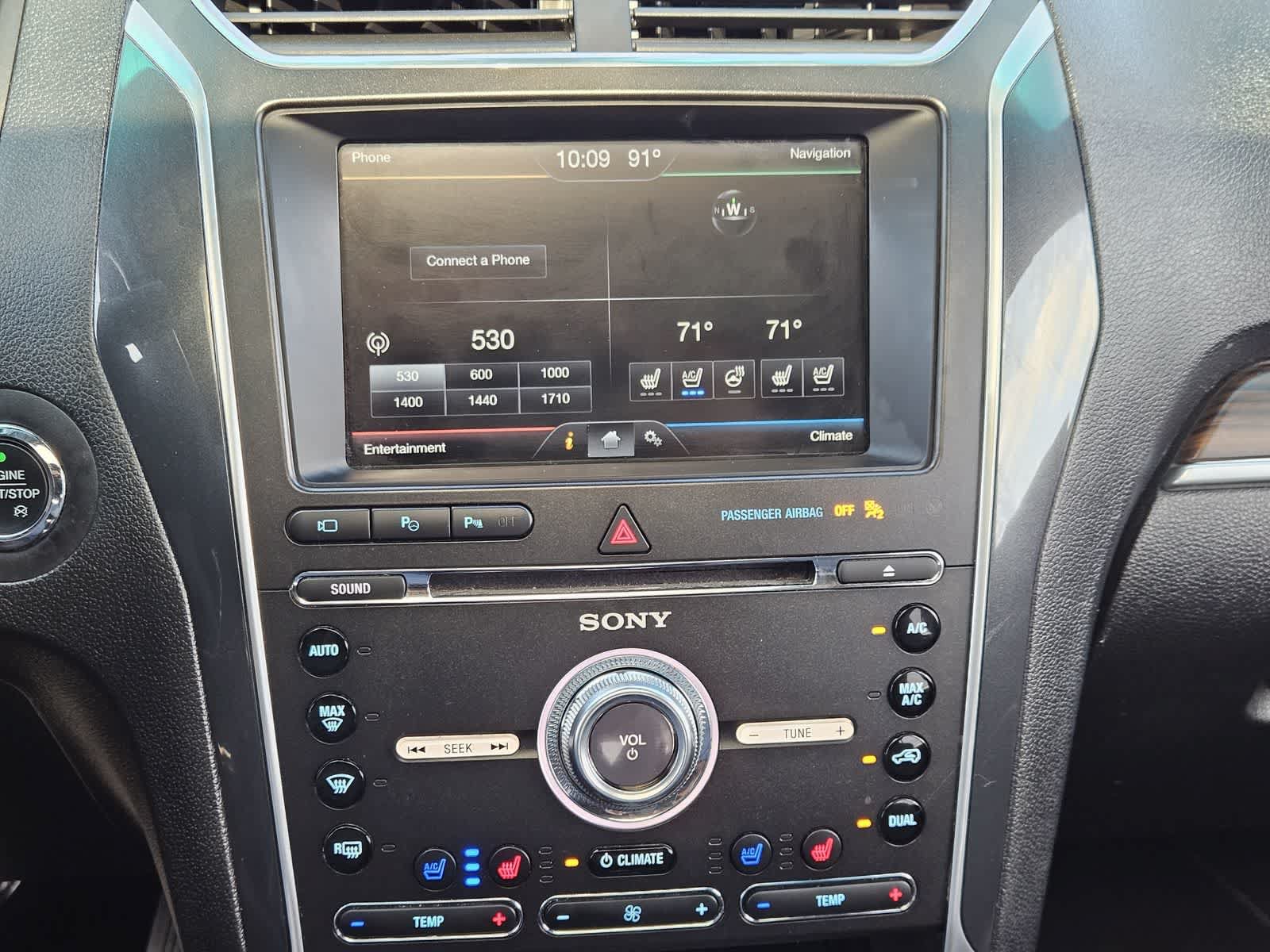 Used 2016 Ford Explorer Limited w/ Equipment Group 301A FWD image 15
