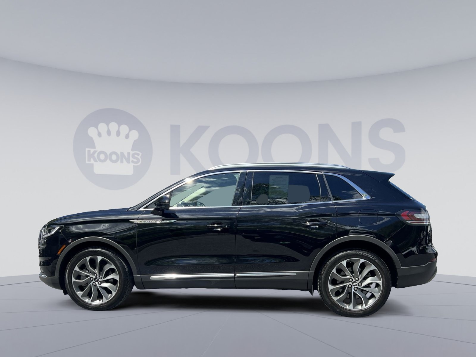 Used 2021 Lincoln Nautilus Reserve w/ Cargo Utility Package AWD/4WD image 7