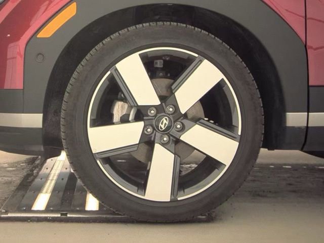 Used 2025 Hyundai Santa Fe Limited image 21