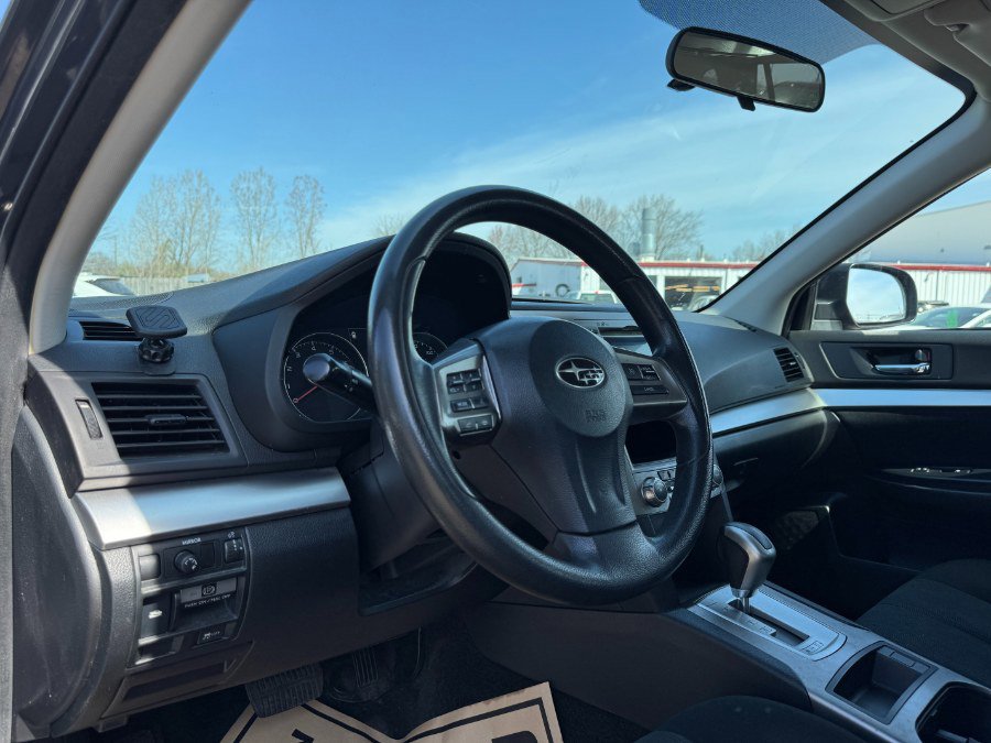 Used 2014 Subaru Outback 2.5i AWD/4WD image 14