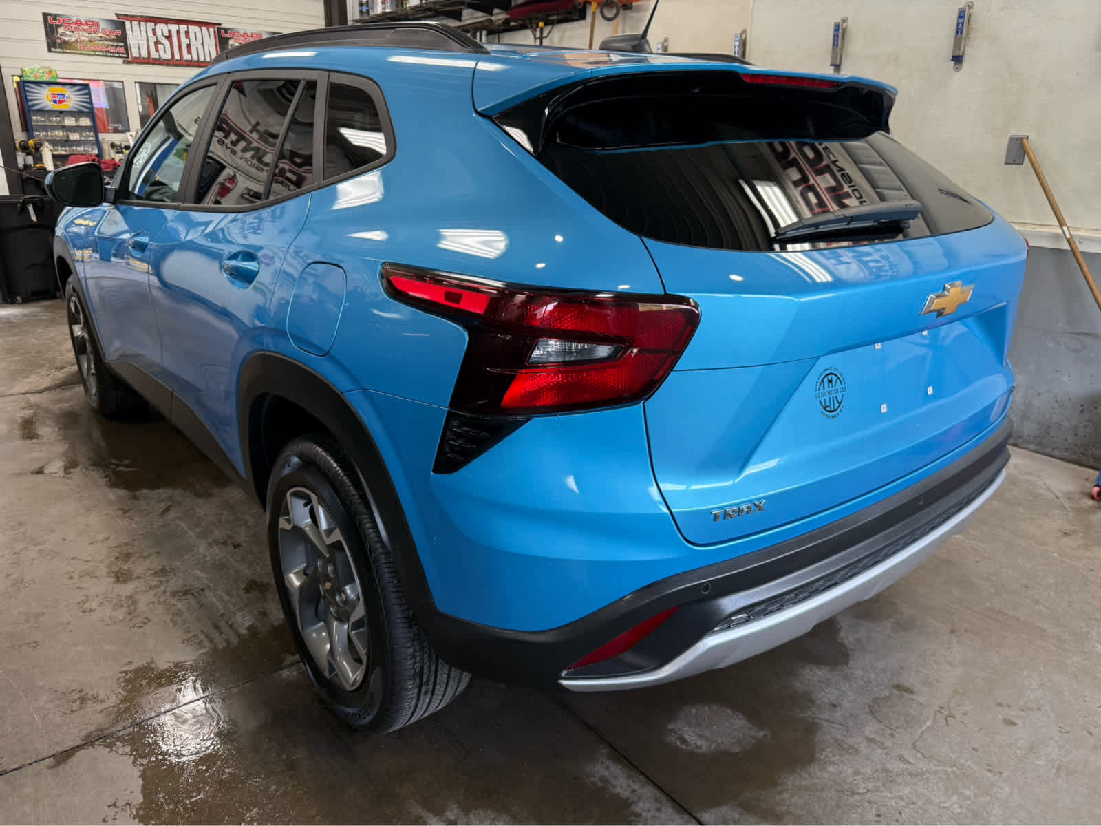 Used 2025 Chevrolet Trax LT w/ Driver Confidence Package FWD image 8