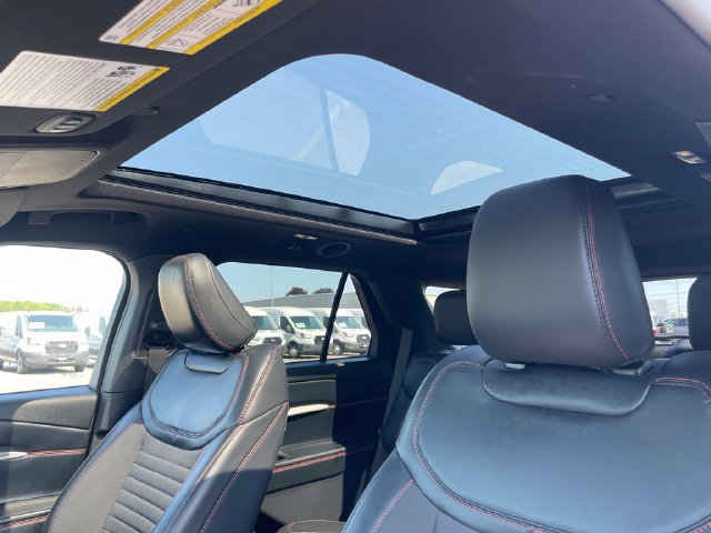 Used 2026 Ford Explorer ST-Line AWD/4WD image 29