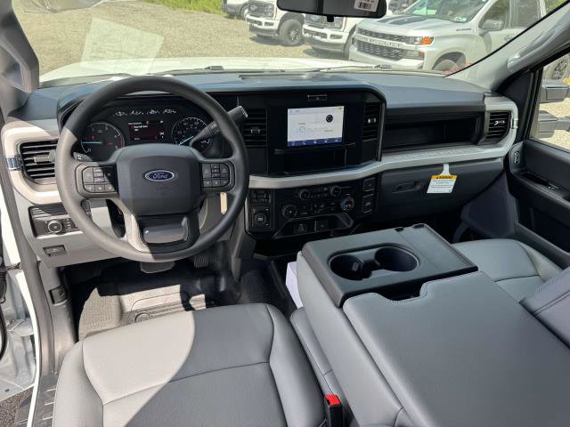 New 2026 Ford F550 4x4 Crew Cab image 10