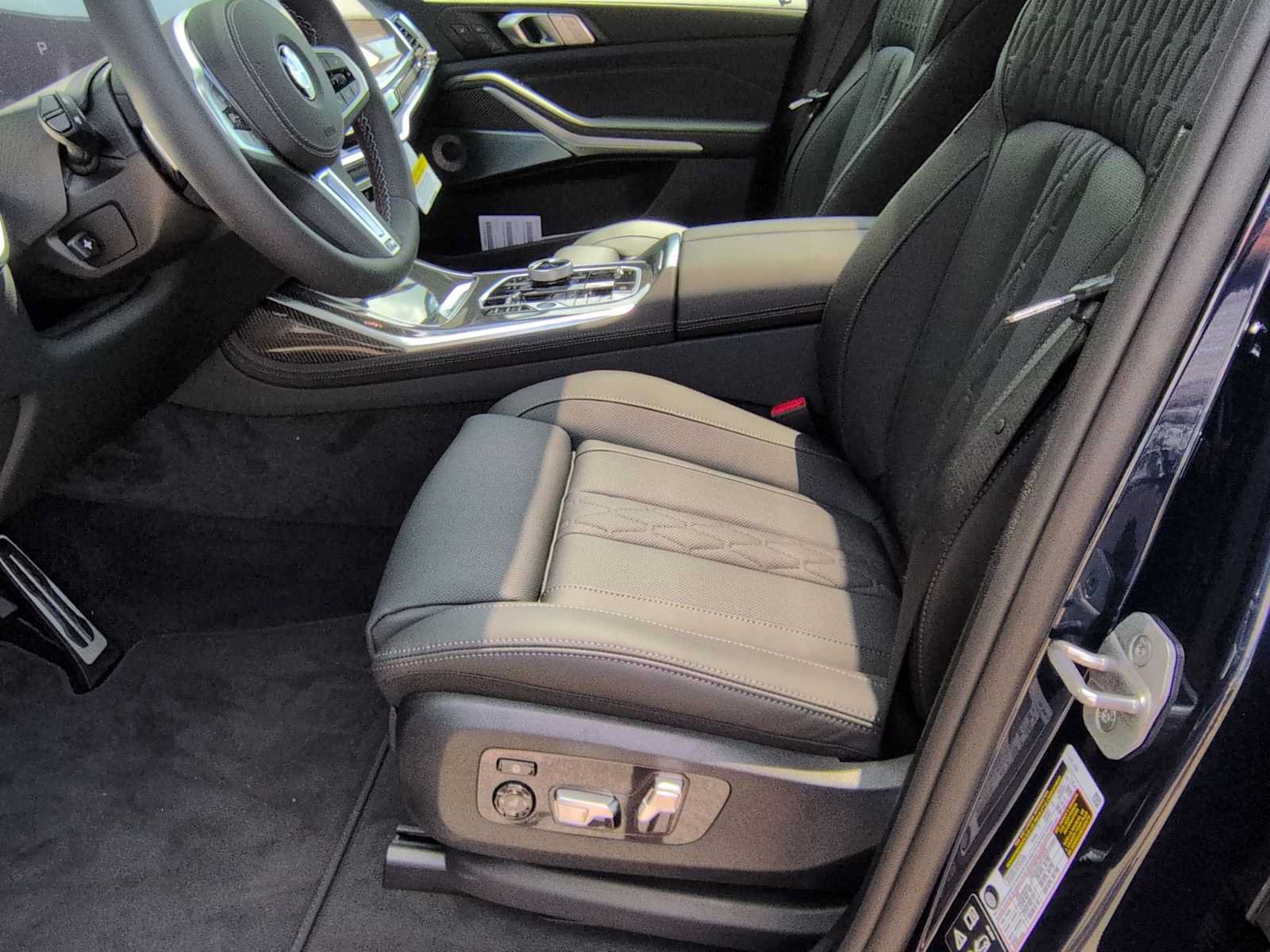 New 2027 BMW X7 M60i AWD/4WD image 17