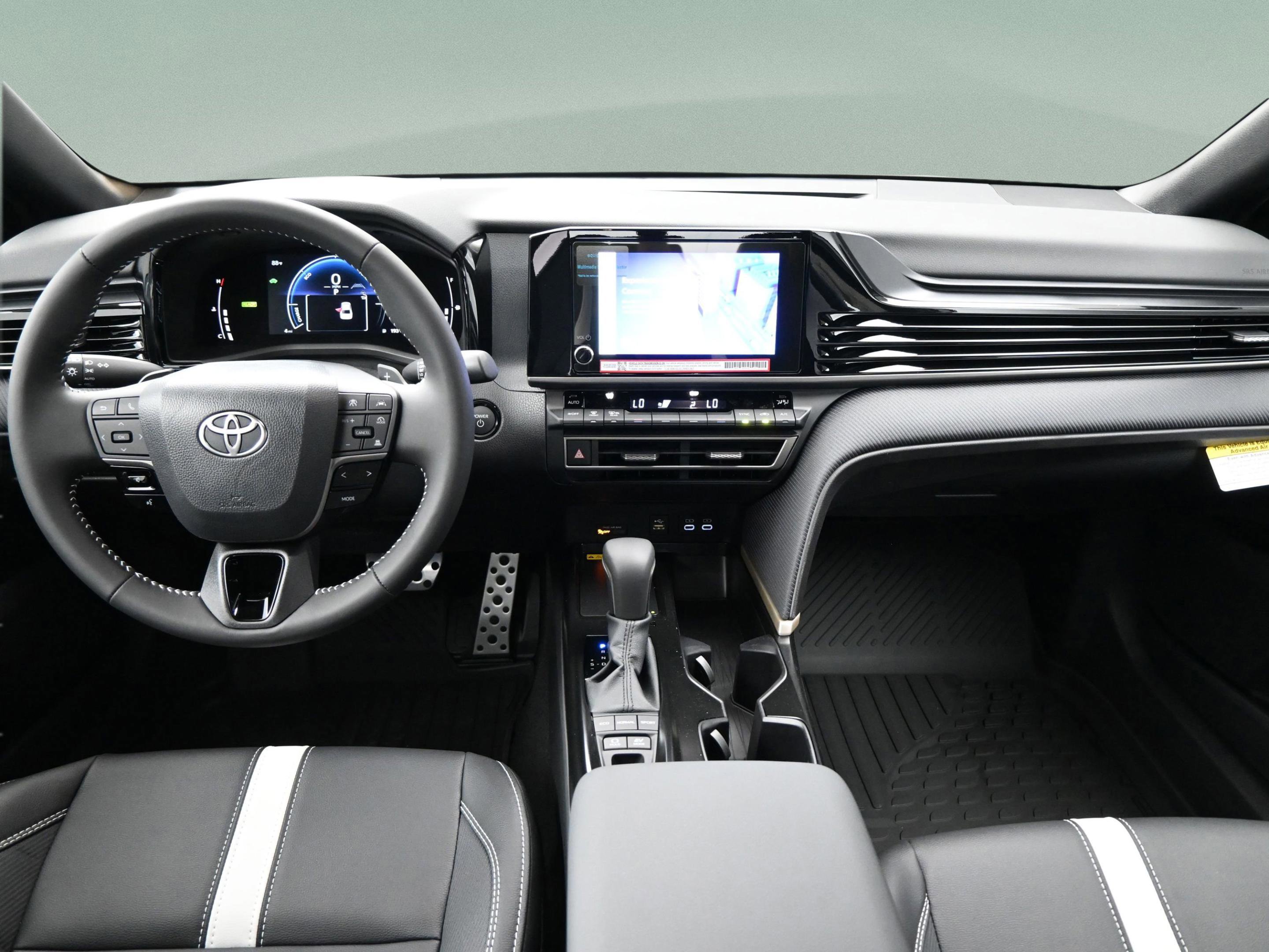 New 2026 Toyota Camry SE FWD image 30