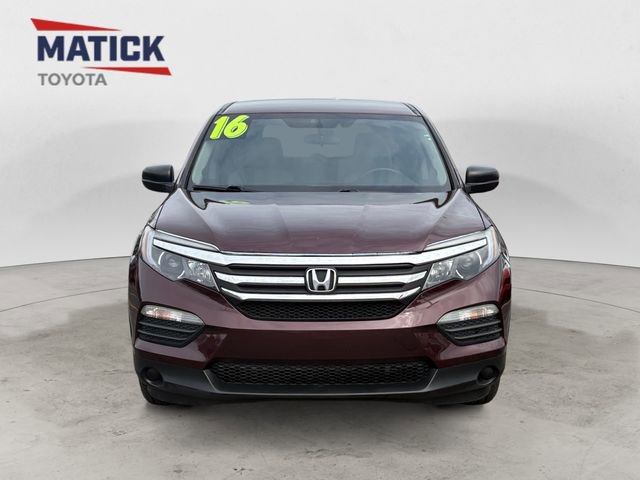 Used 2016 Honda Pilot LX image 2