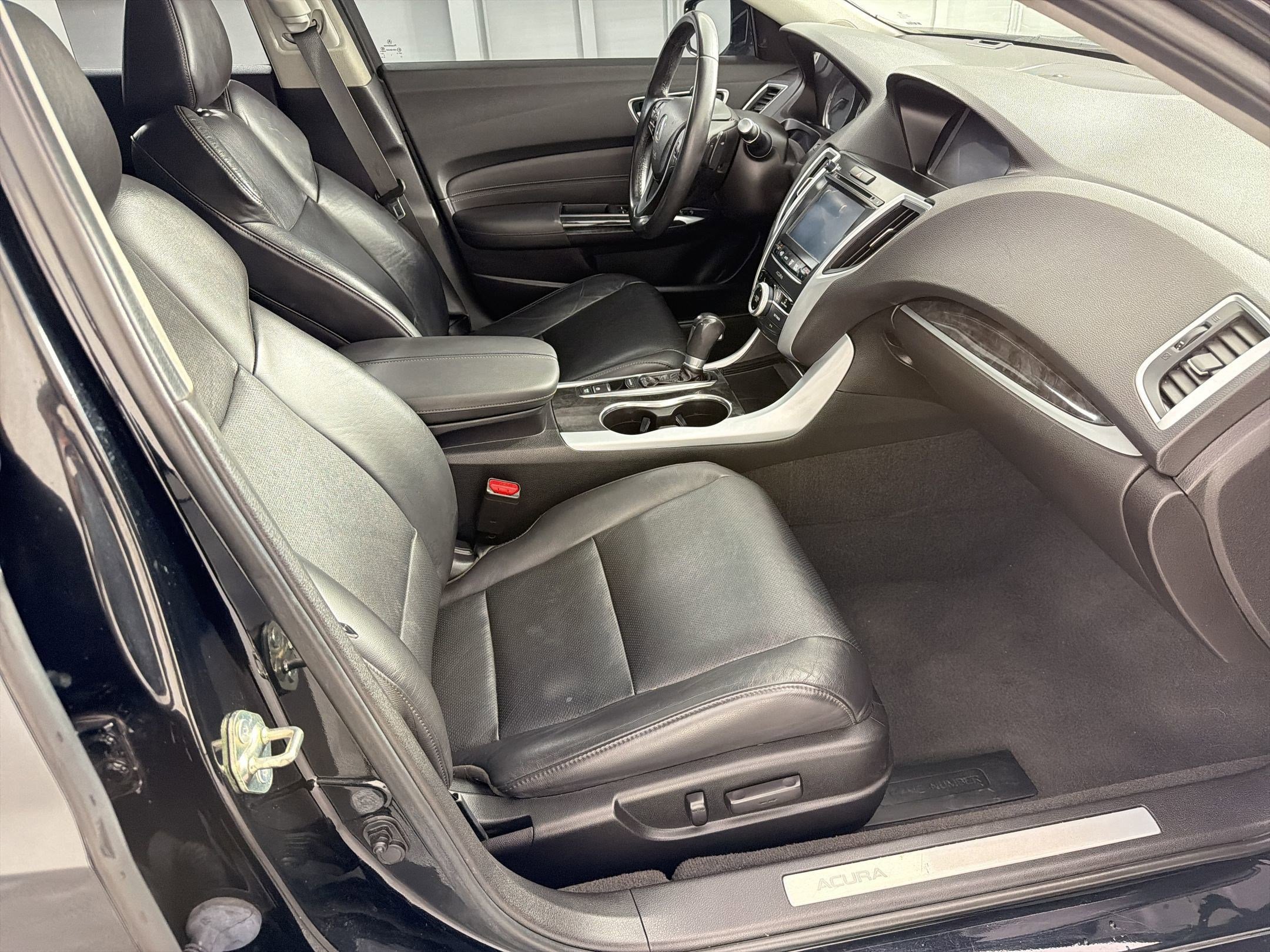 Used 2020 Acura TLX w/Technology Pkg image 30