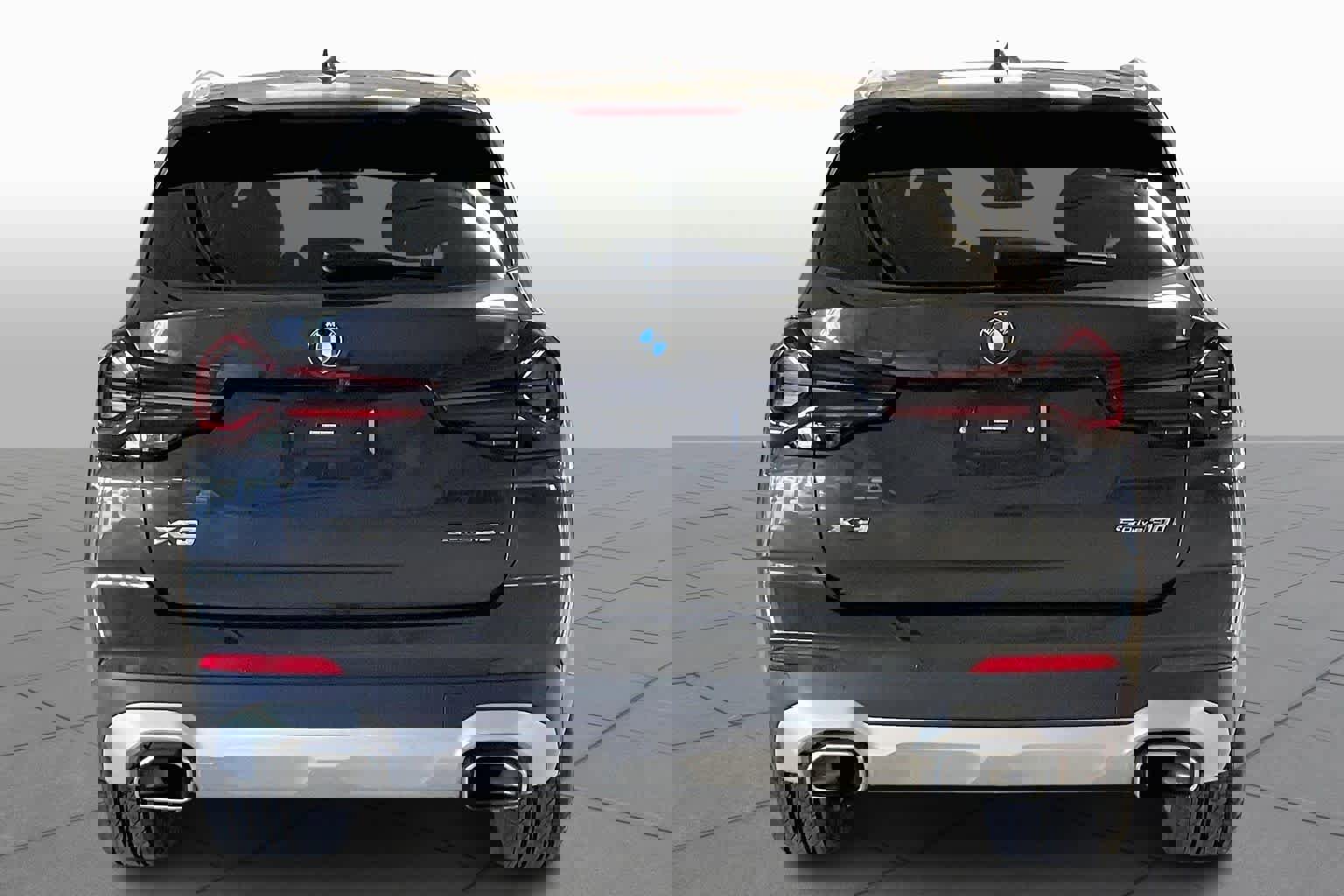 Used 2023 BMW X3 sDrive30i w/ Premium Package image 4