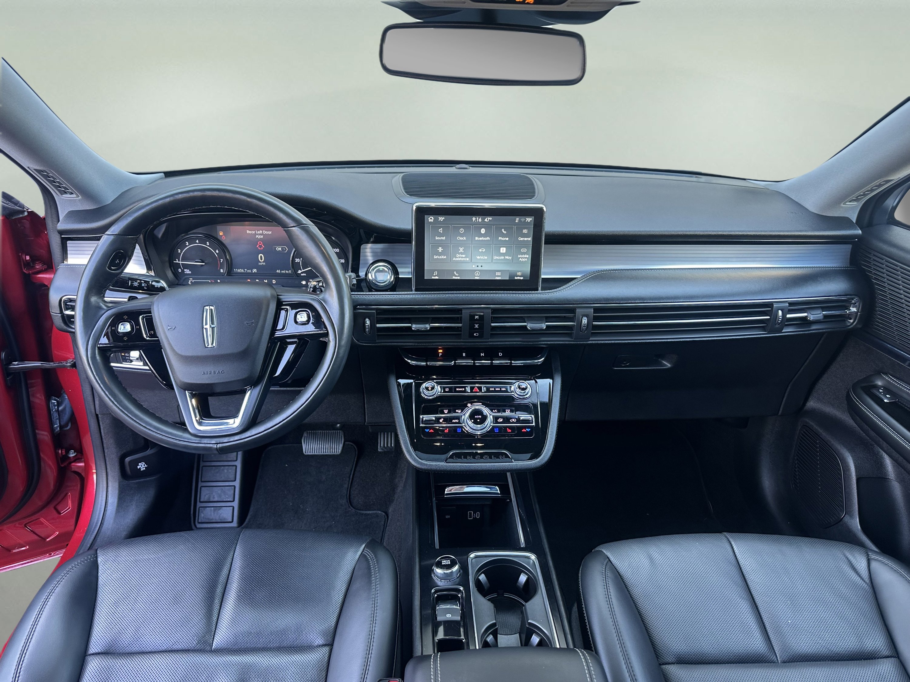 Used 2022 Lincoln Corsair AWD w/ Premium Package image 11