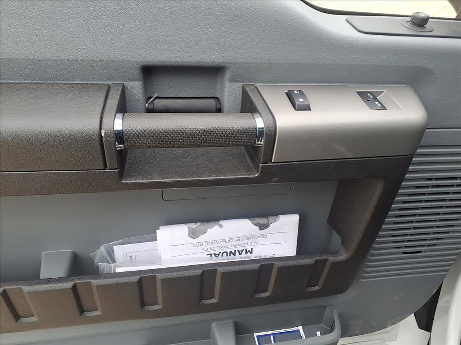 New 2026 Ford F750 2WD SuperCab Super Duty image 15