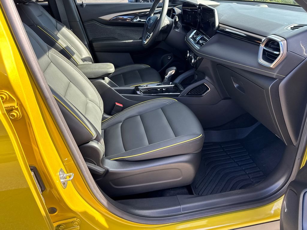 Used 2024 Chevrolet TrailBlazer ACTIV w/ Convenience Package image 13