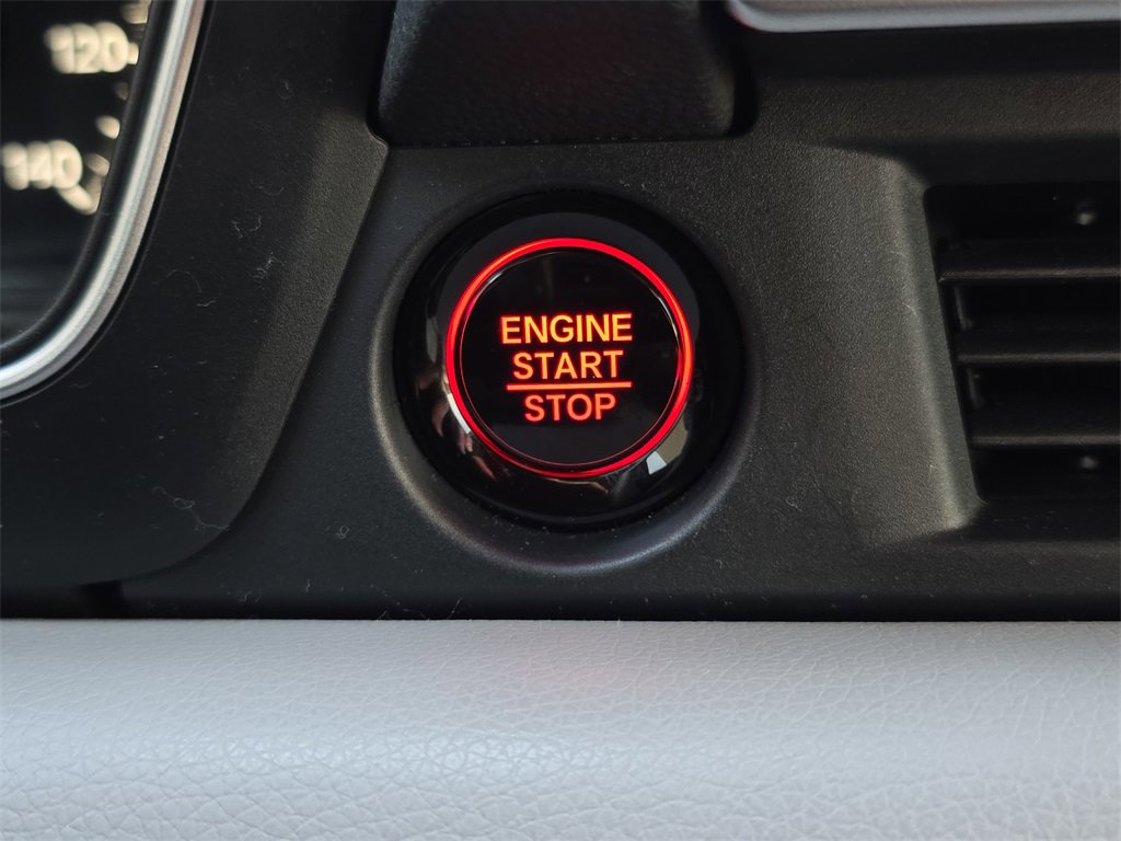 Used 2023 Honda Pilot LX image 29