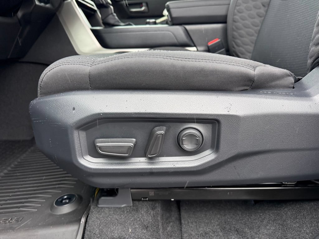 New 2026 Toyota Tundra SR5 AWD/4WD image 18