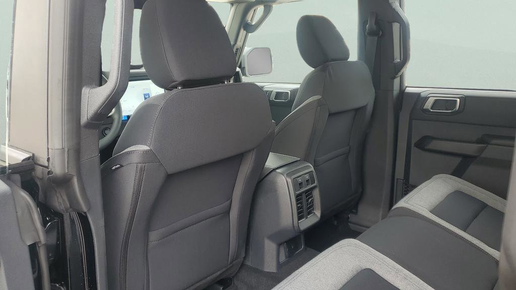 New 2026 Ford Bronco 4-Door image 33