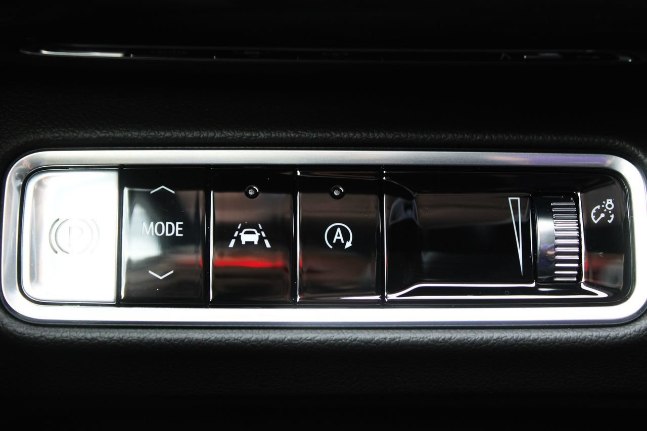 Used 2025 Buick Envision Sport Touring AWD/4WD image 30