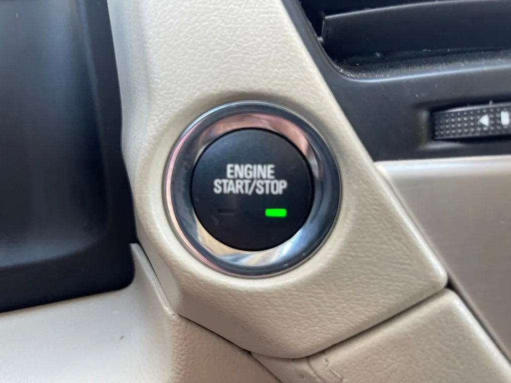 Used 2020 GMC Yukon Denali w/ Denali Ultimate Package AWD/4WD image 35