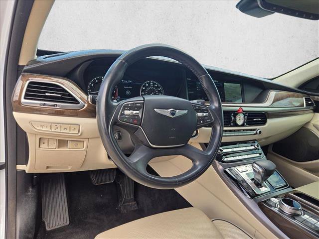Used 2019 Genesis G90 3.3T Premium RWD image 9
